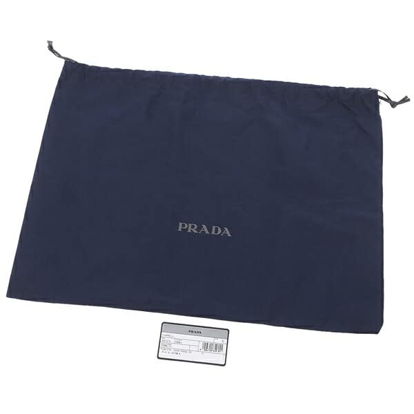 Casquette Prada Produit expédié uniquement avec d'autres articles.