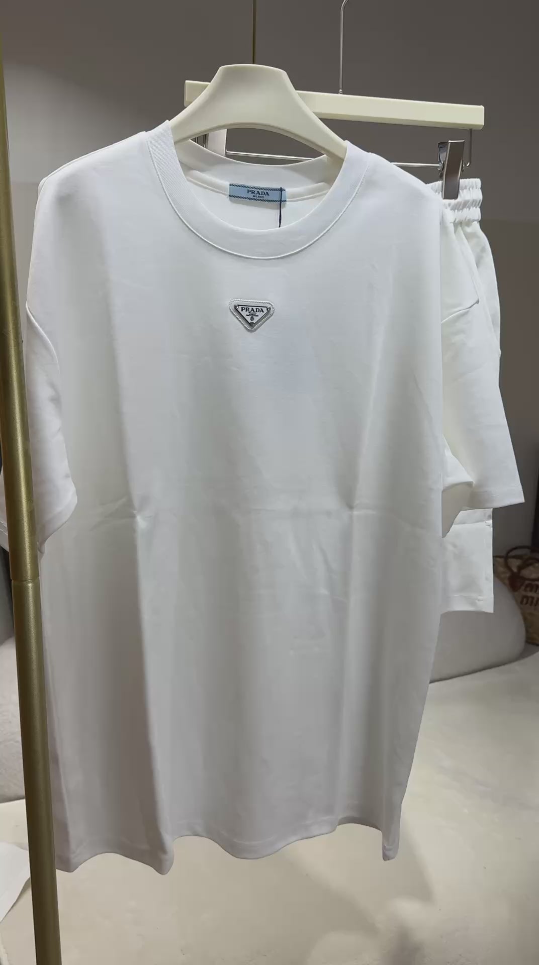 Ensemble Coordonné Prada Milano – Blanc Optique & Logo Triangle Émaillé